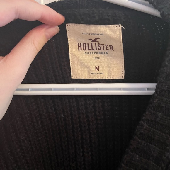 NWOT Hollister knit cardigan - Picture 3 of 3